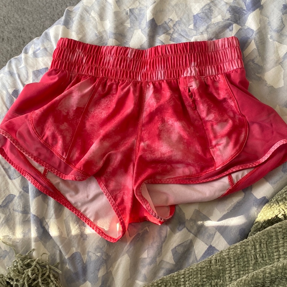 Lululemon Hotty Hot Low Rise 2.5” Athletic Running Shorts